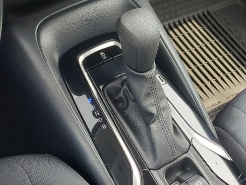 Used 2022 Toyota Corolla LE image 22