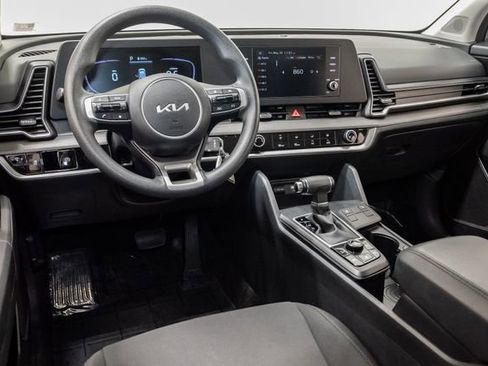 Certified 2025 Kia Sportage LX AWD/4WD image 6