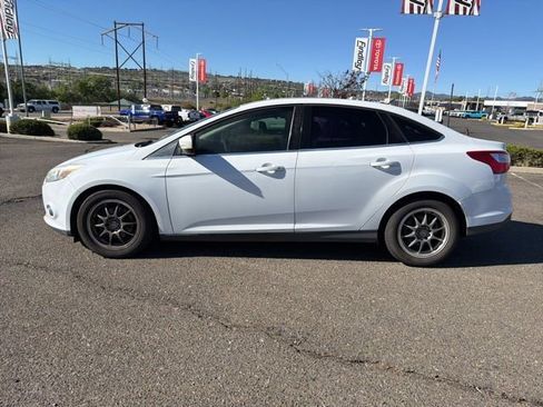 Used 2012 Ford Focus SEL image 4