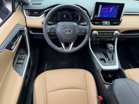 Used 2023 Toyota RAV4 XLE Premium AWD/4WD image 8