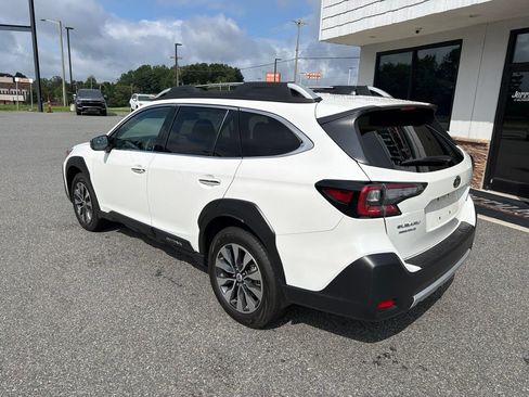 Used 2025 Subaru Outback Touring XT w/ Popular Package #2 AWD/4WD image 7