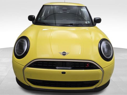 Certified 2025 MINI Cooper S image 4