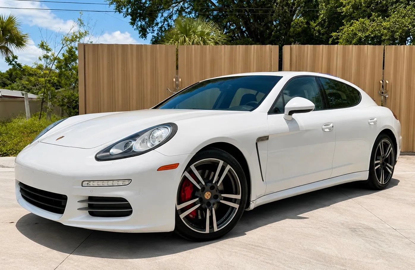 Used 2014 Porsche Panamera 4 AWD/4WD image 7