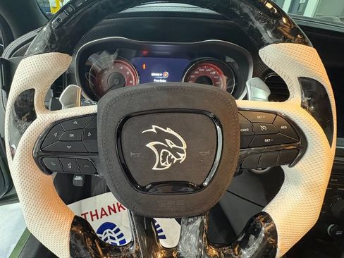 Used 2022 Dodge Charger SRT Hellcat RWD image 13