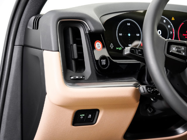 Certified 2026 Porsche Cayenne AWD/4WD image 12