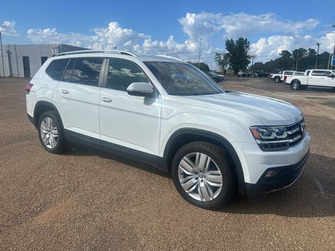 Used 2019 Volkswagen Atlas SE w/ Towing Package AWD/4WD image 5