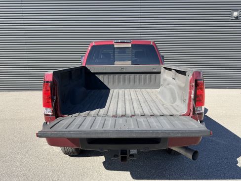 Used 2013 GMC Sierra 2500 Denali w/ Suspension Package, Off-Road image 11