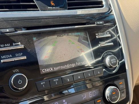 Used 2014 Nissan Altima 2.5 SL w/ Moonroof Package FWD image 23