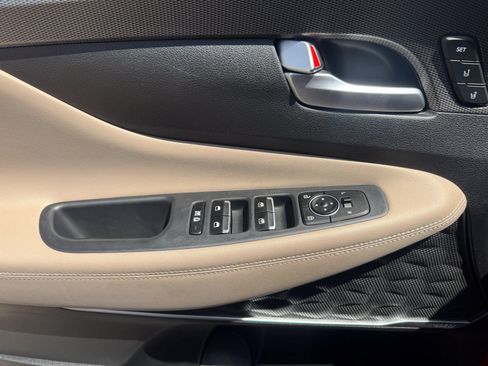 Used 2020 Hyundai Santa Fe Limited AWD/4WD image 9