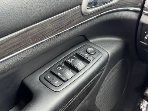 Used 2015 Jeep Grand Cherokee High Altitude AWD/4WD image 34