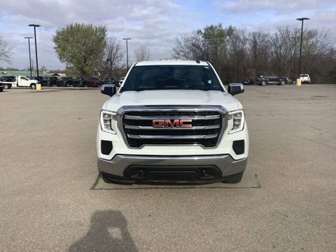 Used 2021 GMC Sierra 1500 SLE image 2