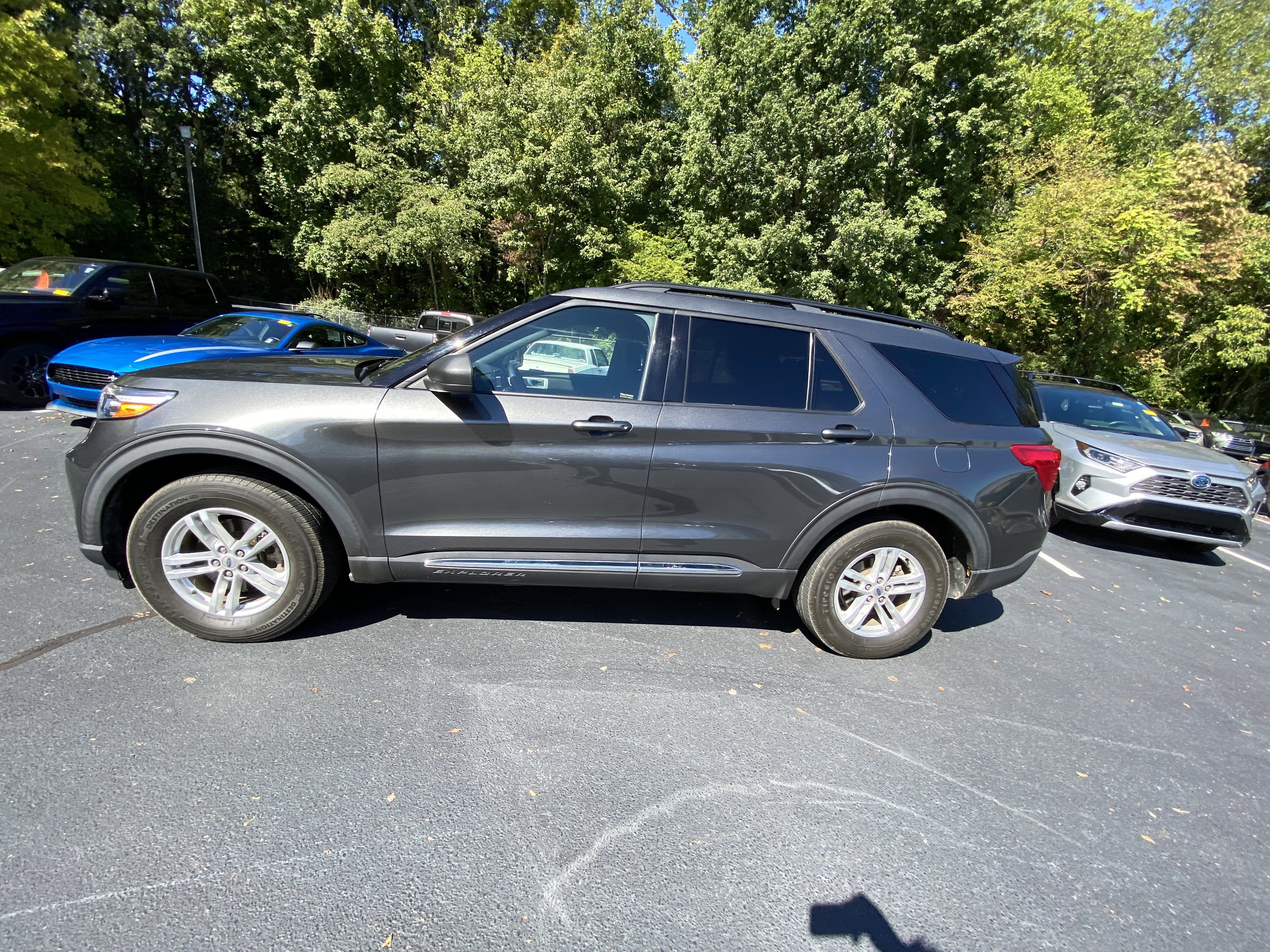 Used 2020 Ford Explorer XLT w/ Class III Trailer Tow Package AWD/4WD image 8