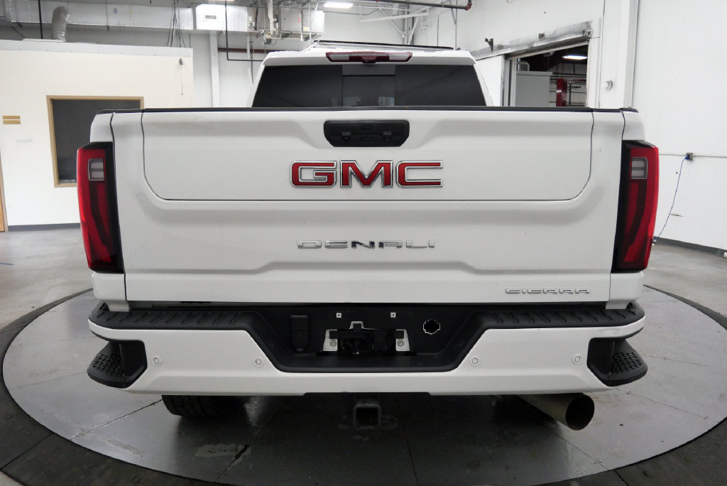 Used 2024 GMC Sierra 2500 Denali w/ Denali Reserve Package AWD/4WD image 7