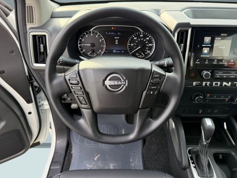 New 2026 Nissan Frontier SV w/ Tow Package image 14