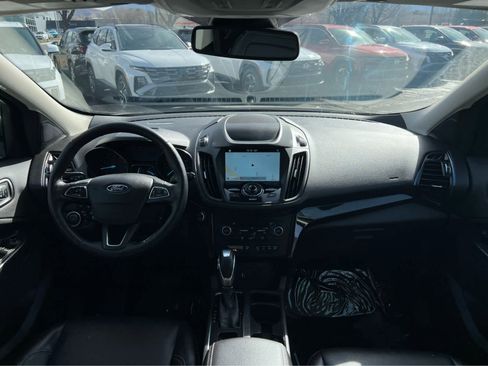 Used 2019 Ford Escape Titanium image 25