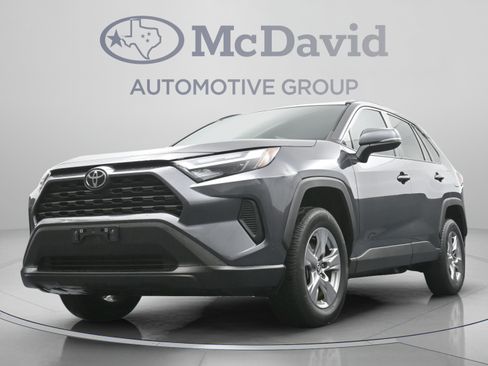 Used 2024 Toyota RAV4 XLE AWD/4WD image 29