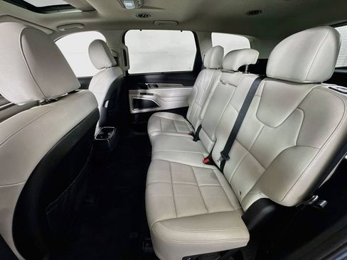 Used 2020 Kia Telluride EX w/ Towing Package AWD/4WD image 25