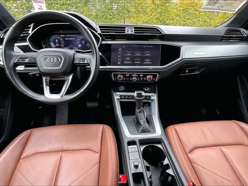 Used 2022 Audi Q3 2.0T Premium w/ Convenience Package image 14