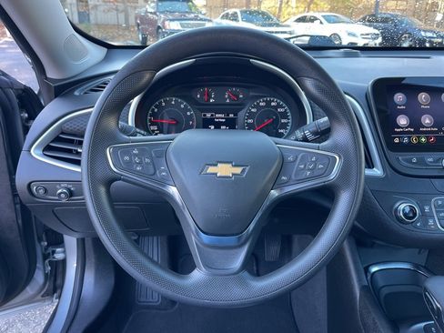 Used 2024 Chevrolet Malibu LT image 16