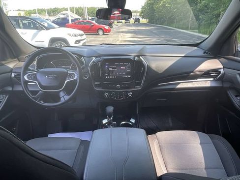 Used 2023 Chevrolet Traverse LT w/ Midnight/Sport Edition AWD/4WD image 20
