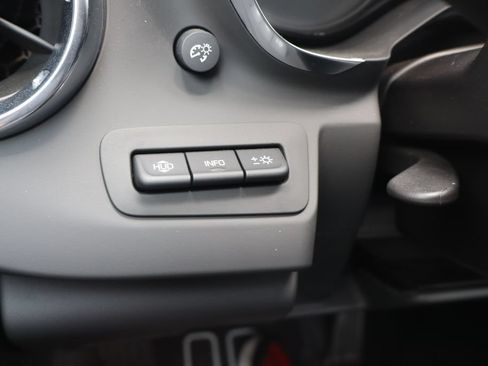 Used 2022 Chevrolet Camaro ZL1 RWD image 18
