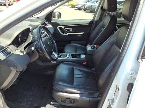 Used 2019 Land Rover Discovery Sport SE AWD/4WD image 12
