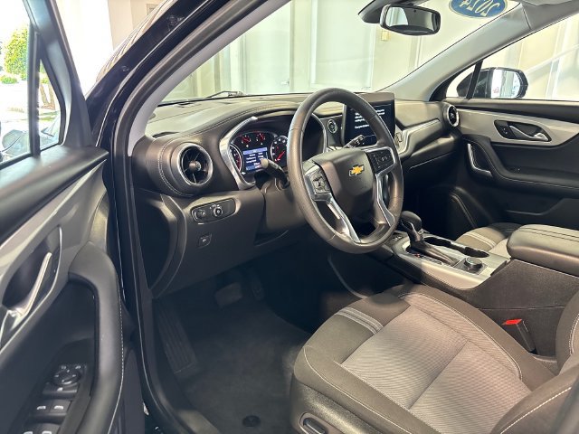 Used 2024 Chevrolet Blazer LT w/ Convenience Package FWD image 6