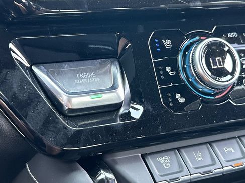 New 2026 GMC Sierra 2500 AT4X AWD/4WD image 17
