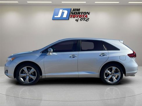 Used 2013 Toyota Venza XLE image 8
