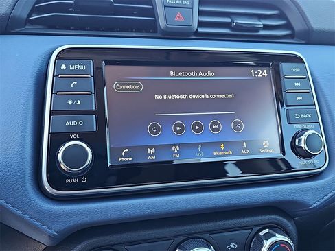 Used 2025 Nissan Versa SV w/ Trunk Package image 22