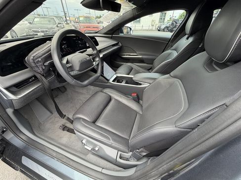 Used 2025 Lucid Air Touring AWD/4WD image 11