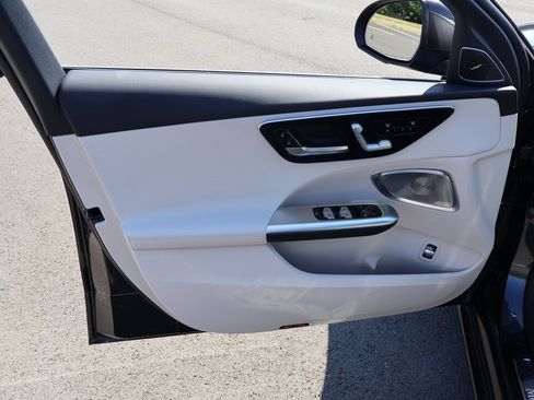 New 2025 Mercedes-Benz C 300 4MATIC Sedan image 23