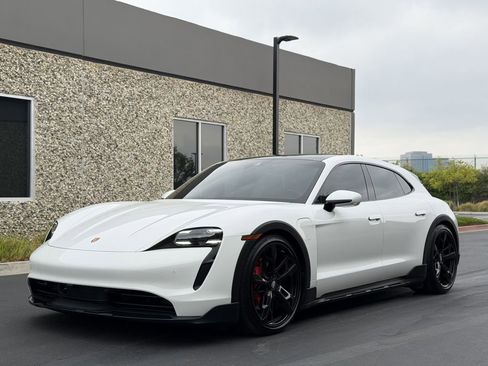 Used 2022 Porsche Taycan 4S AWD/4WD image 13