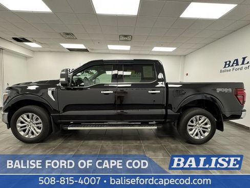 Used 2025 Ford F150 Lariat w/ Equipment Group 501A Mid AWD/4WD image 4