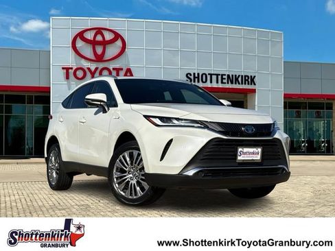 Used 2021 Toyota Venza XLE w/ Carpet Mat Package (TMS) AWD/4WD image 1