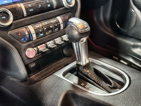 Used 2020 Ford Mustang Premium image 22