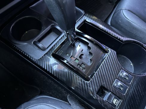 Used 2021 Toyota 4Runner Venture image 25