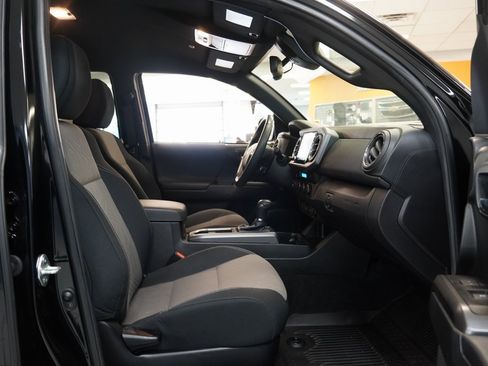 Used 2023 Toyota Tacoma TRD Sport image 25