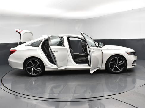 Used 2020 Honda Accord Sport image 25