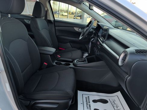 Used 2021 Kia Forte LXS image 21