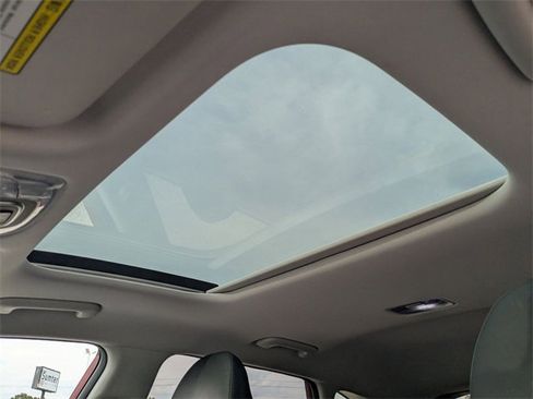 Used 2024 Hyundai Kona Limited image 23