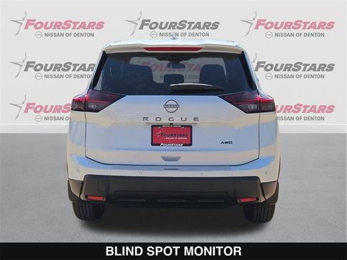 New 2026 Nissan Rogue SV image 5