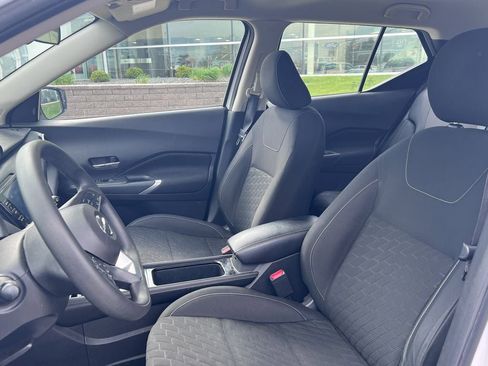 Used 2021 Nissan Kicks SV FWD image 10
