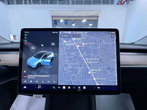 Used 2022 Tesla Model Y Performance AWD/4WD image 24