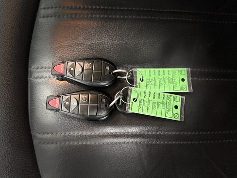 Used 2011 RAM 1500 Laramie w/ Chrome Accents Group AWD/4WD image 31