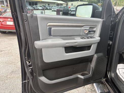 Used 2017 RAM 1500 Lone Star RWD image 10