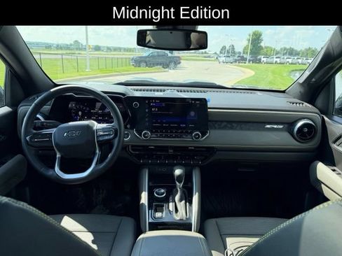 Certified 2025 Chevrolet Colorado ZR2 w/ Midnight Edition AWD/4WD image 7