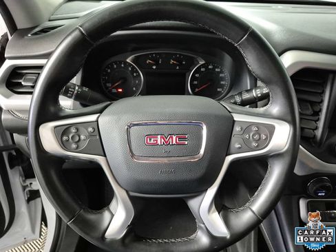 Used 2023 GMC Acadia SLT FWD image 12