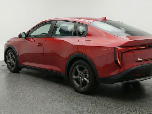 Used 2025 Kia K4 LXS image 6