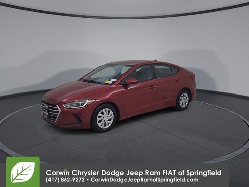 Used 2017 Hyundai Elantra SE FWD image 7